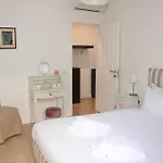 Giulia Apartment By Adg