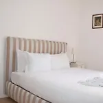 Giulia Apartment By Adg